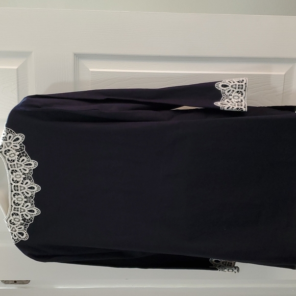 BEAUTY!PRESTON&YORK TABITHA STRETCH LINEN 3/4 SLEEVE SPLIT V-NECK EMBROI… - Picture 7 of 8